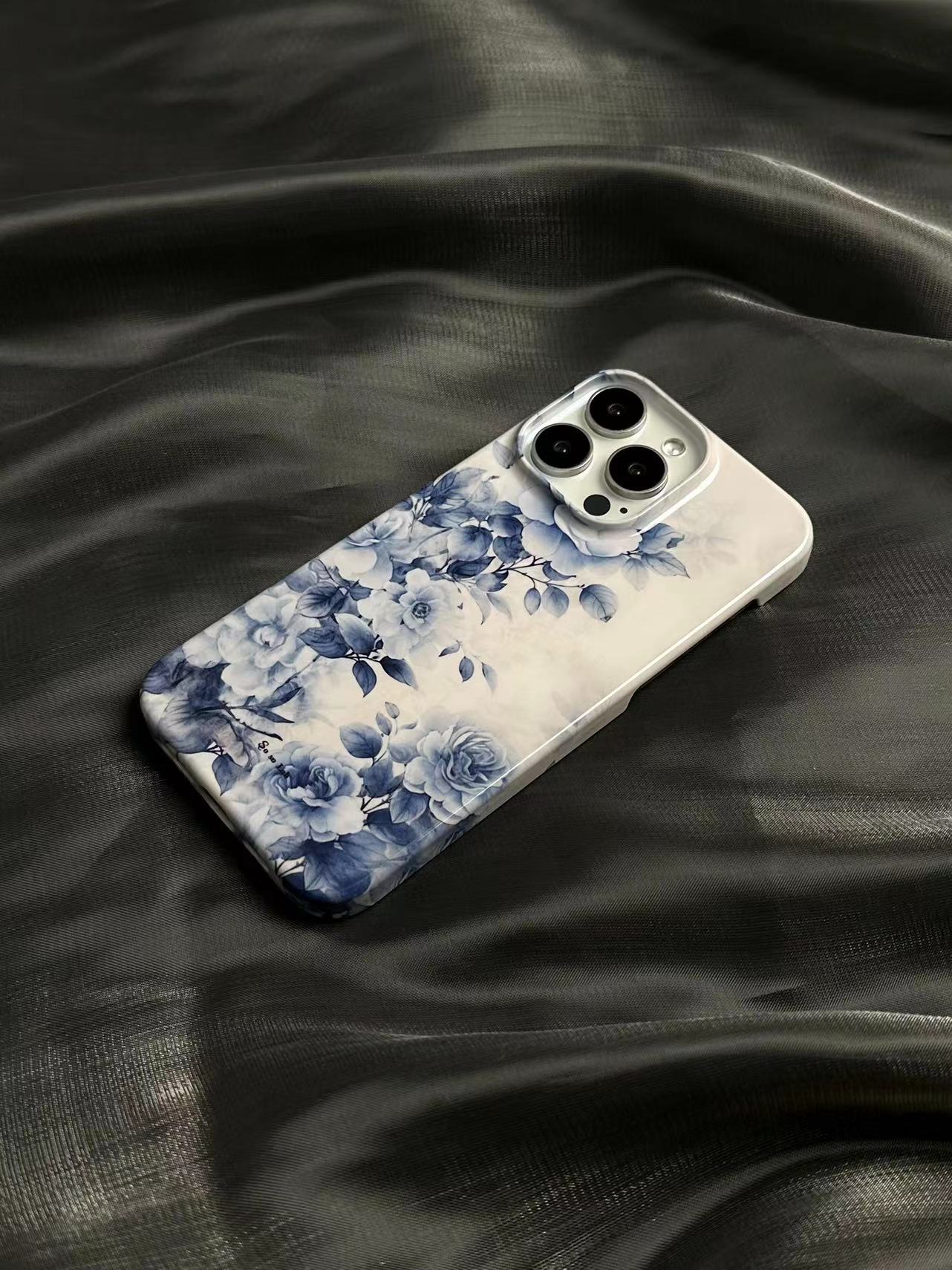 Roses Printed Phone Case