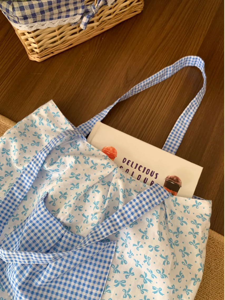 Sea Salt Bubbles Floral Printed Doubleface Tote Bag