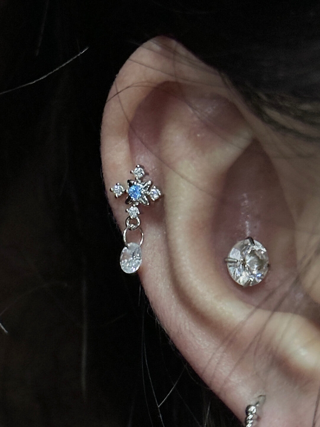 Sea Snowflake Threaded Screw Flat Black Earring | Earring | Three Fleas