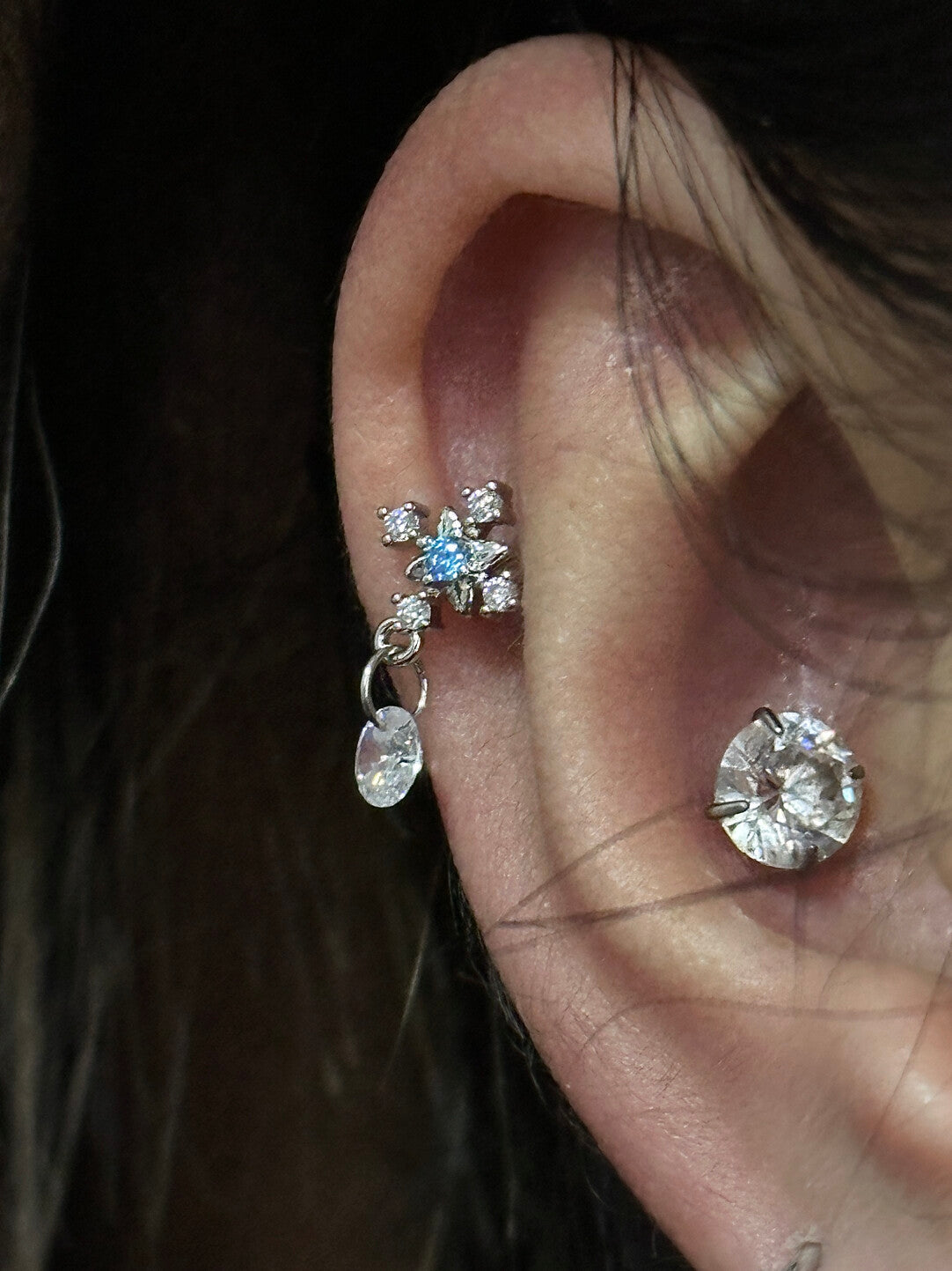 Sea Snowflake Threaded Screw Flat Black Earring | Earring | Three Fleas