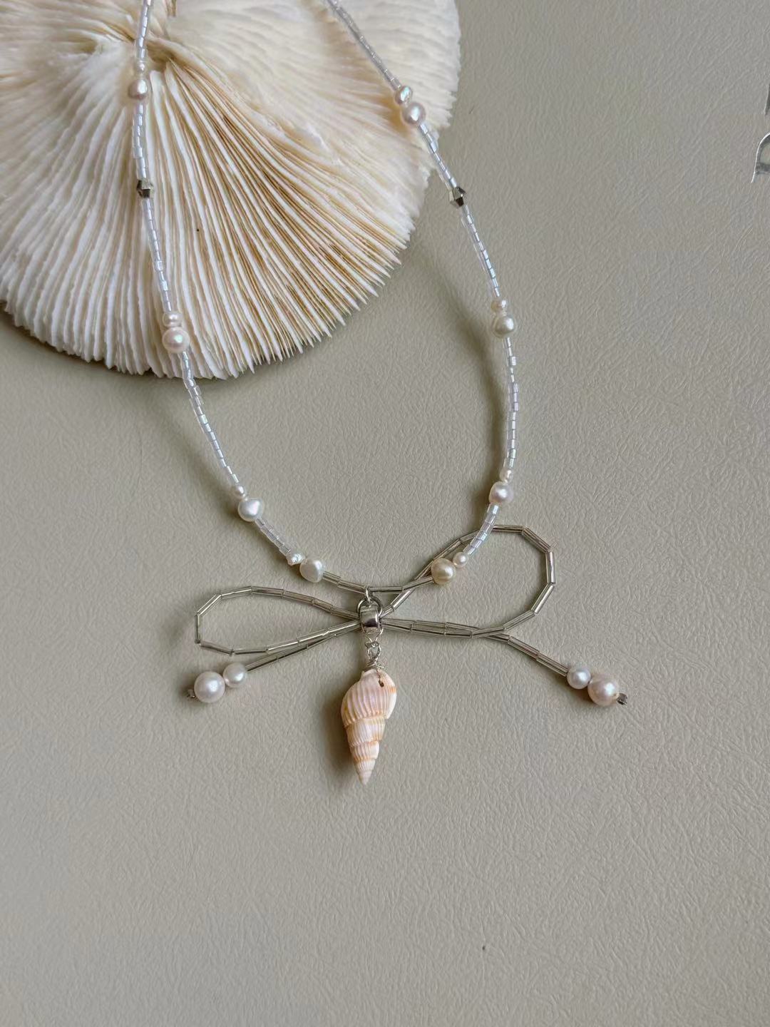 Shell Charm Bow Pearl Beaded Necklace
