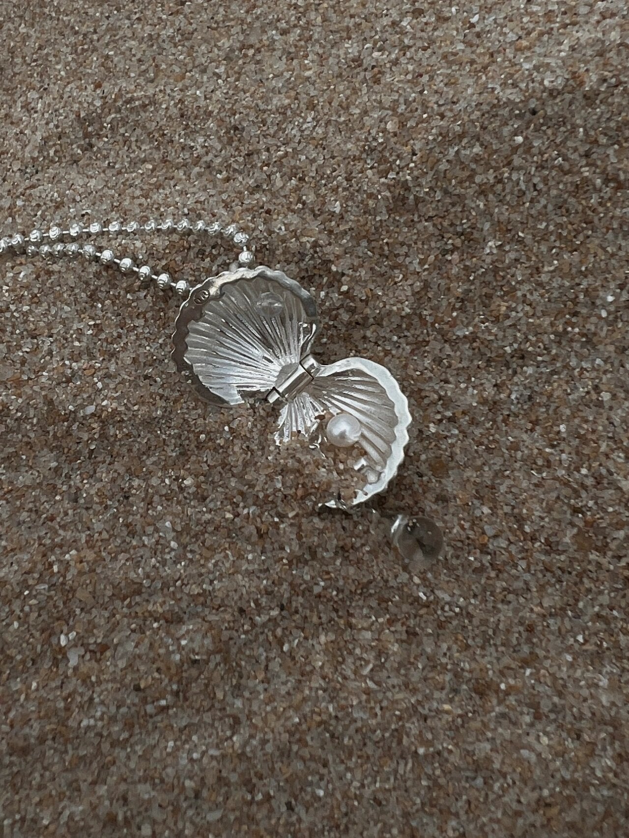 Shell Pearl Crystal Necklace