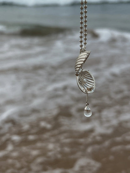 Shell Pearl Crystal Necklace