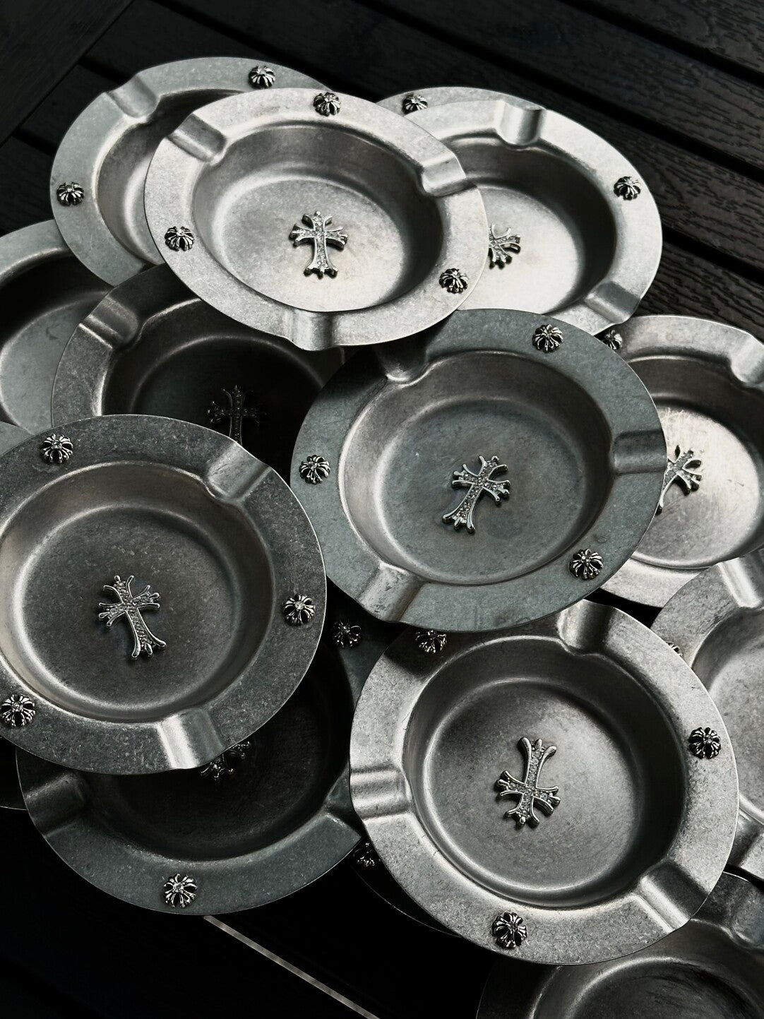 Silver Cross Decor Creative Ashtray