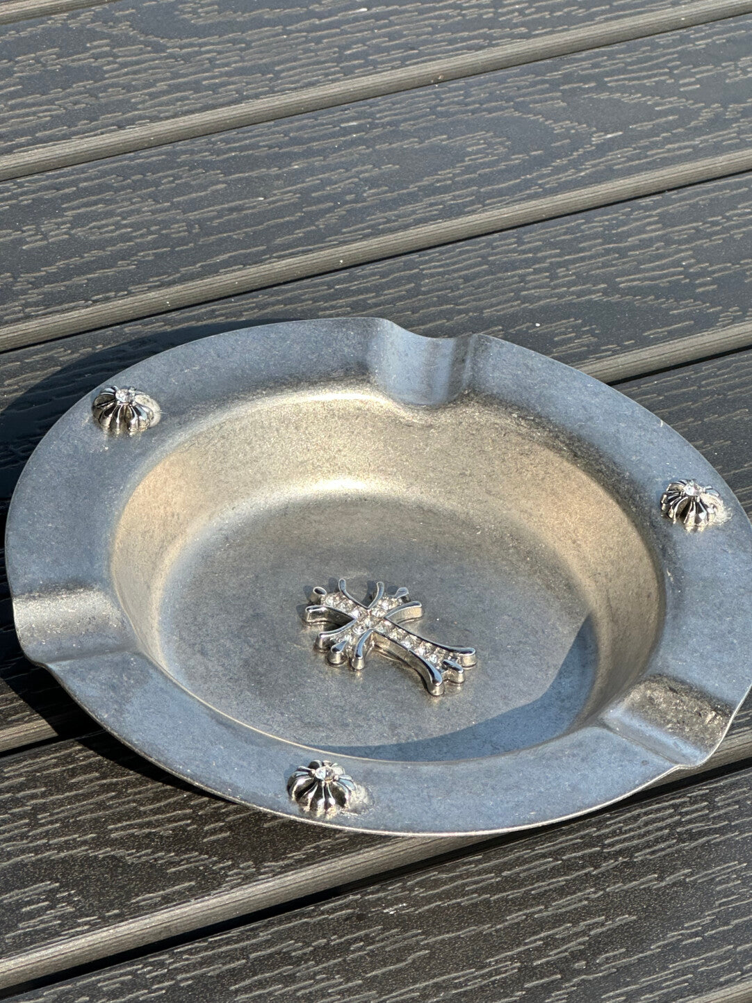 Silver Cross Decor Creative Ashtray