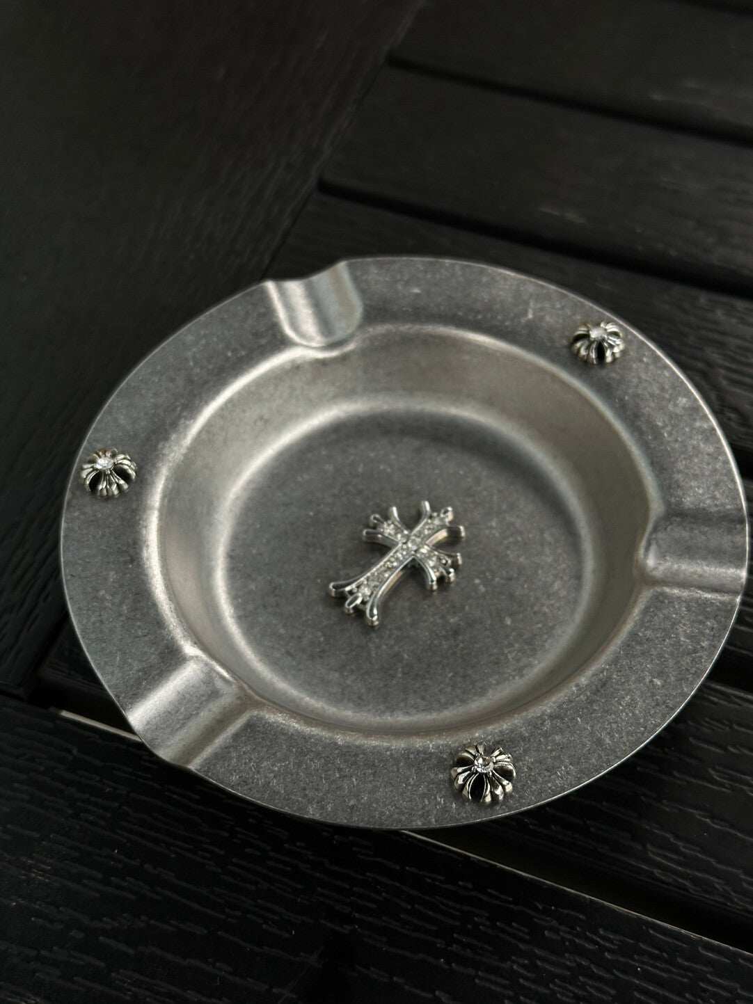 Silver Cross Decor Creative Ashtray
