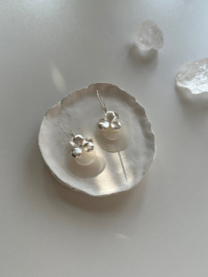 Silver Flower Mirror Shell Earrings