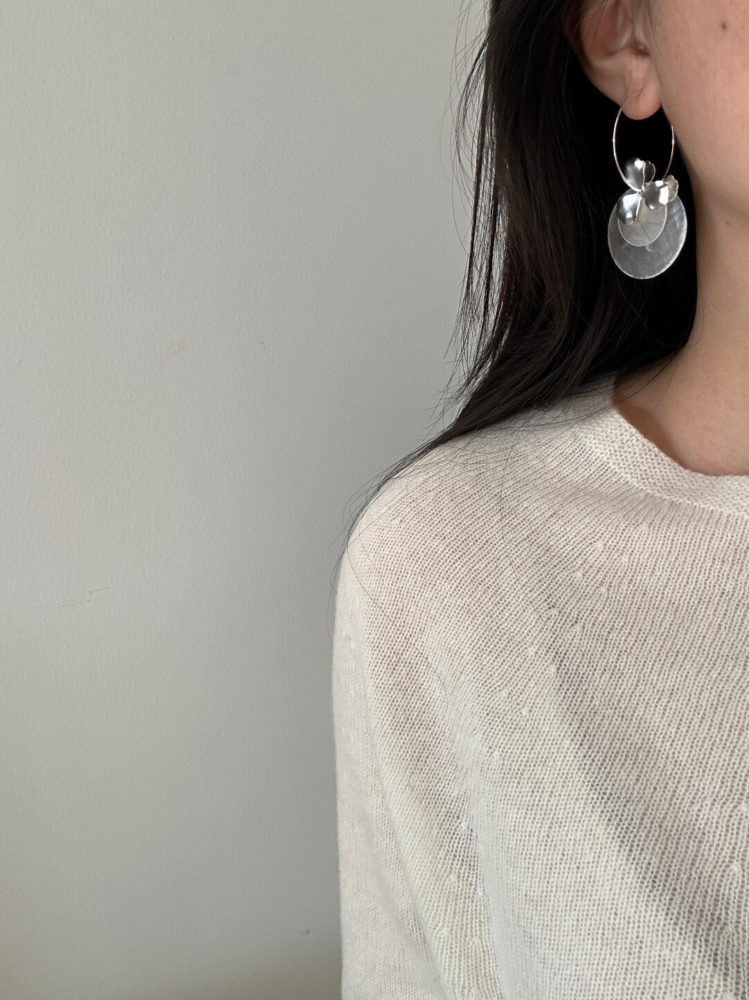 Silver Flower Mirror Shell Earrings