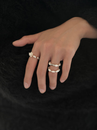 Simple Baroque Pearl Stacking Elastic Ring