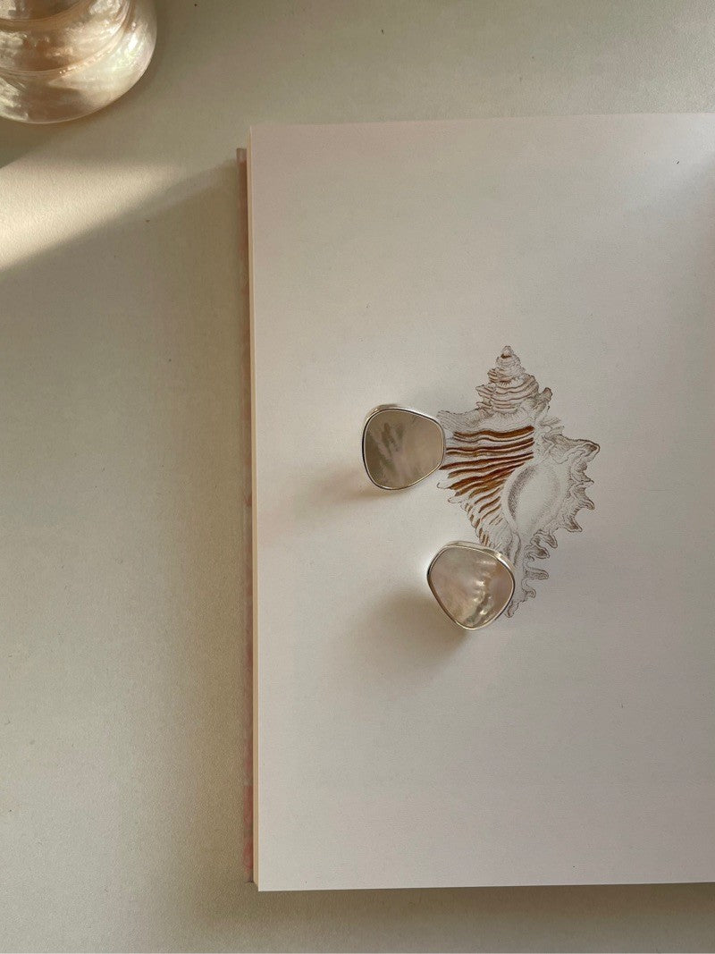 Simple Shell Earrings