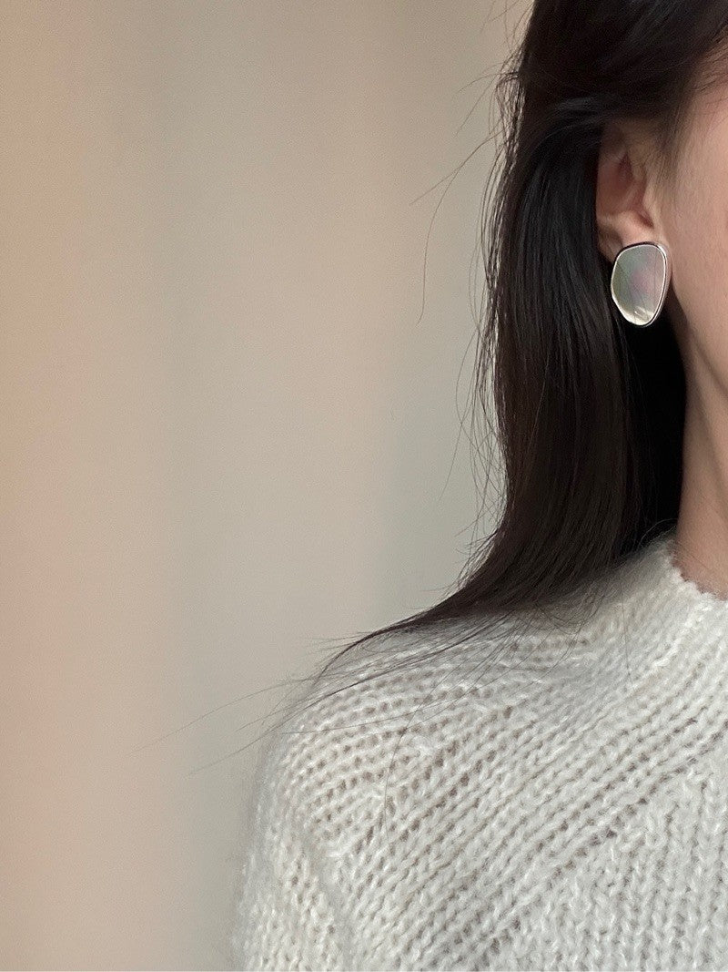 Simple Shell Earrings