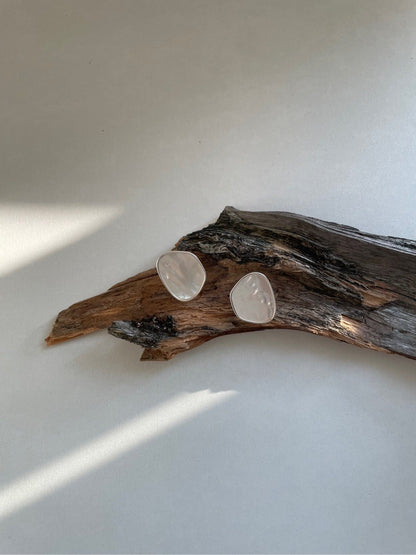 Simple Shell Earrings
