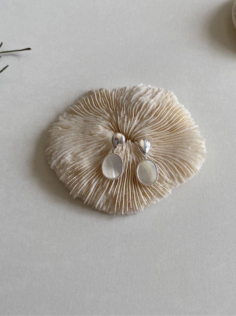 Simple Shell Earrings