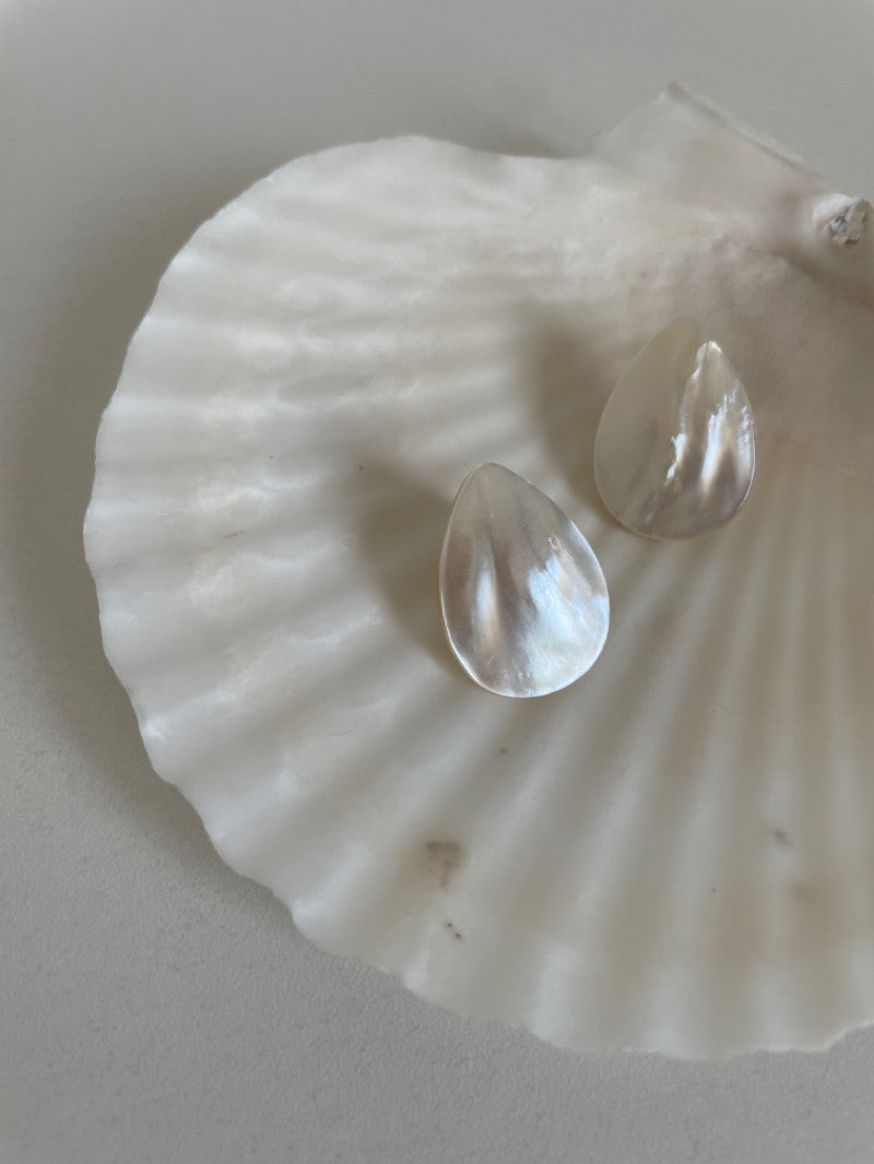 Simple Shell Earrings