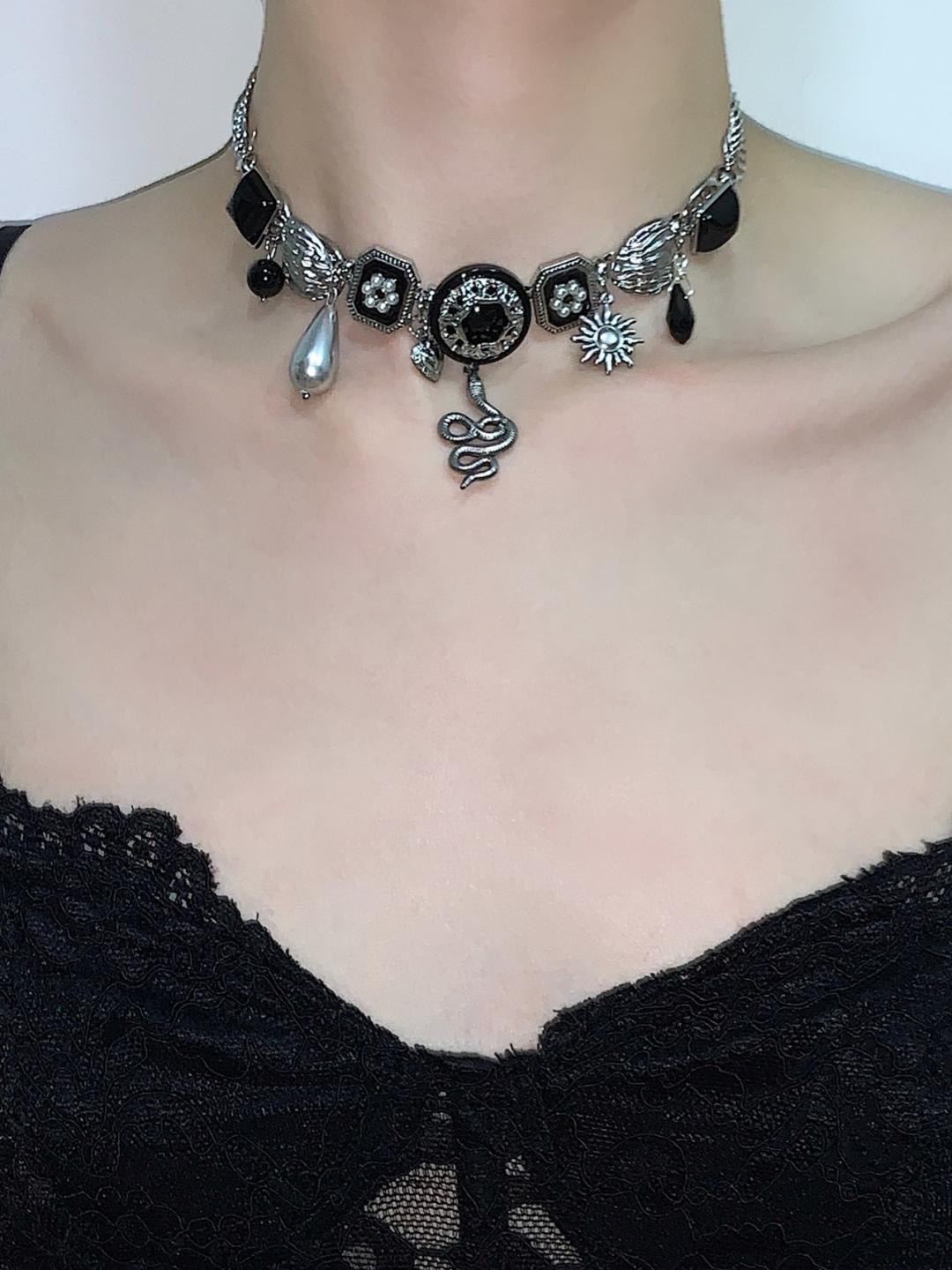 Snake Pendant Choker Necklace