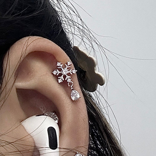 Snowflakes Raindrops Threaded Screw Flat Black Earring