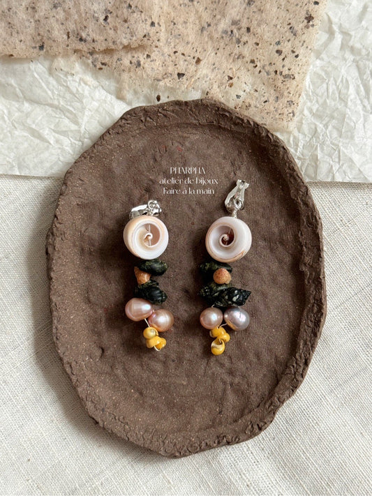 Sound of Sea Pearl Earrings