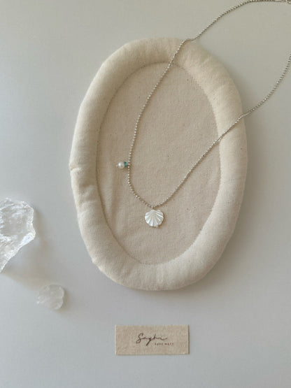 Sparkling Nacre Shell Silver Necklace