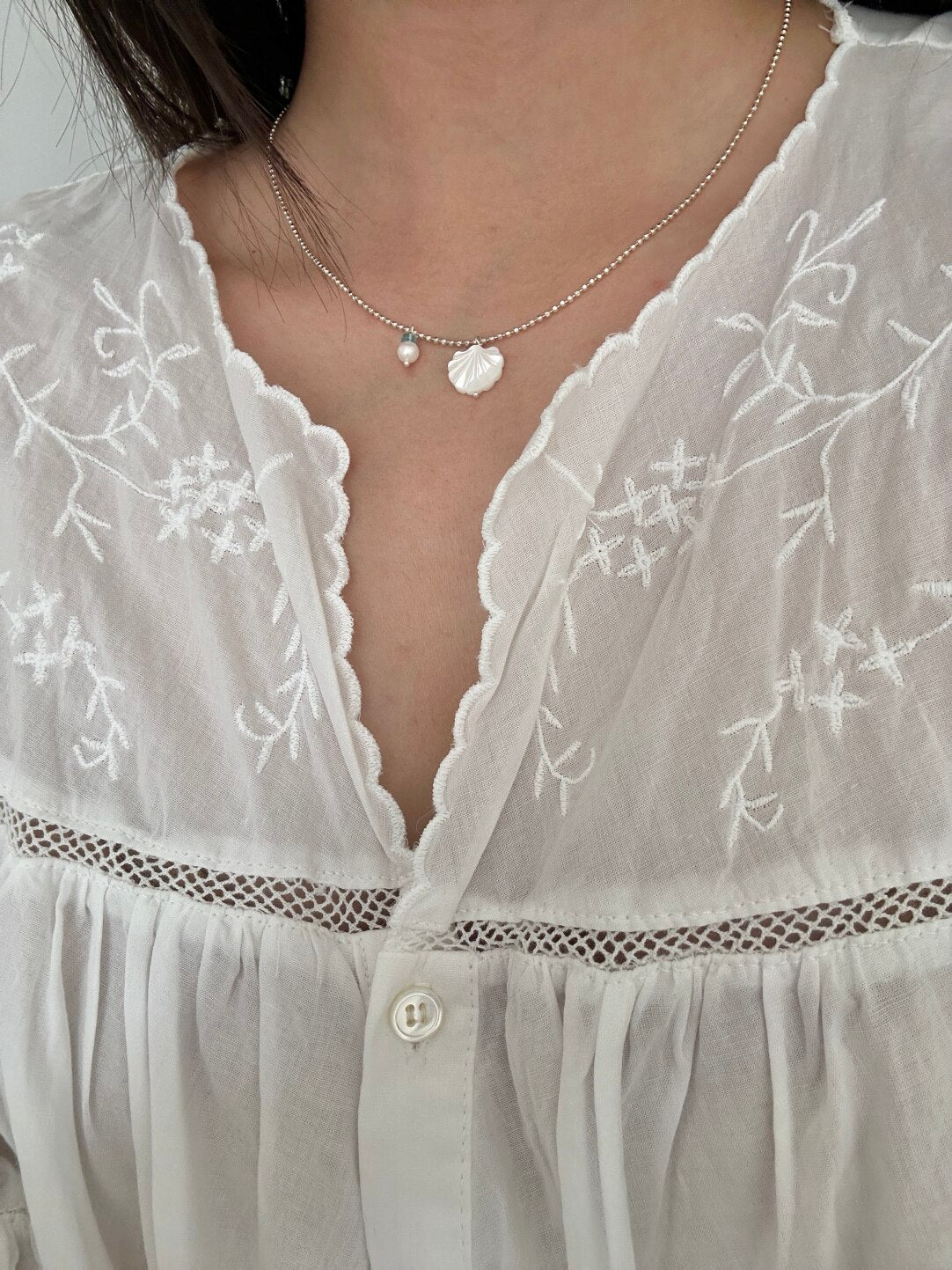 Sparkling Nacre Shell Silver Necklace