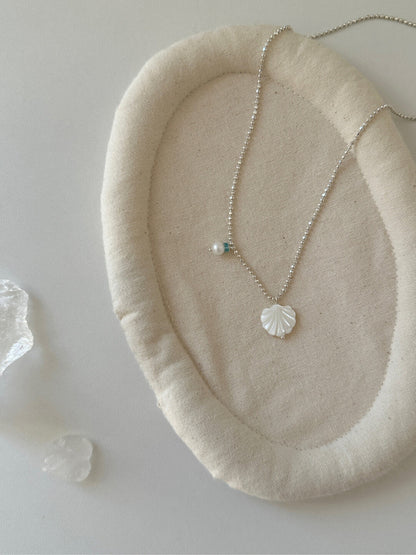 Sparkling Nacre Shell Silver Necklace