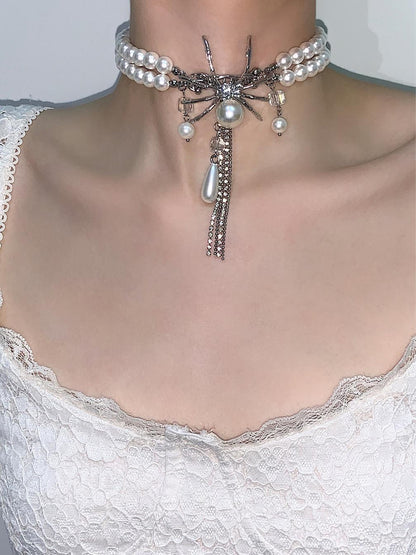 Spider Pearl Beaded Choker