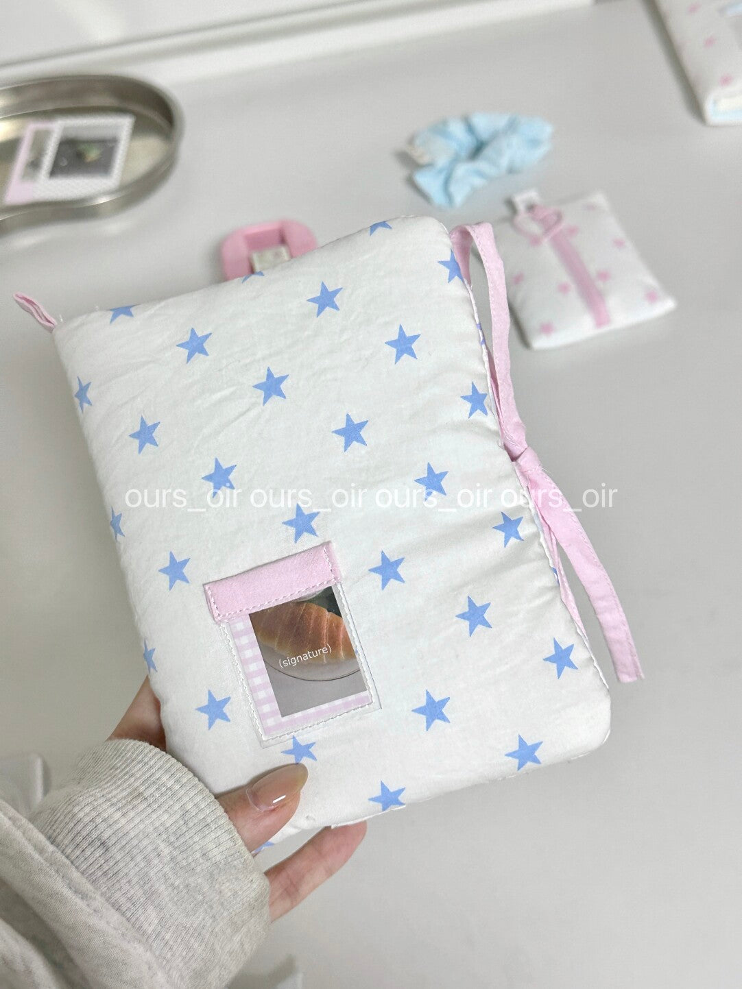 Star & Bow Book Cover