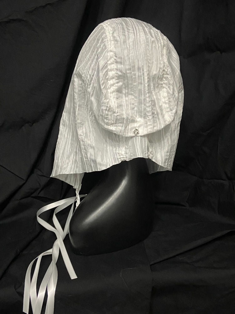 Star & Moon Myth Lace Ruffled Tassel Hood