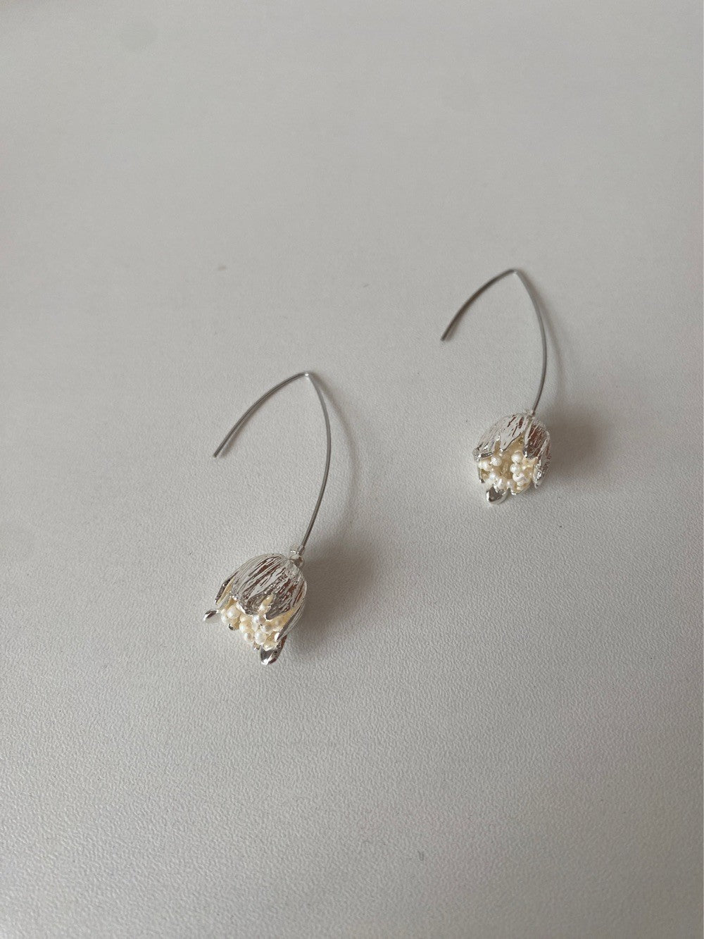 Tulip Wire Earrings