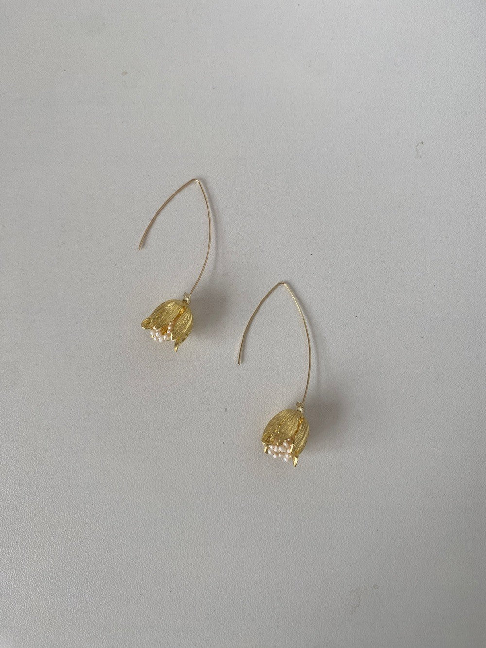 Tulip Wire Earrings