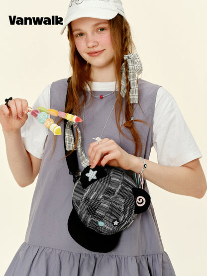 Vanwalk Gulugulu Cap-Style Crossbody Bag