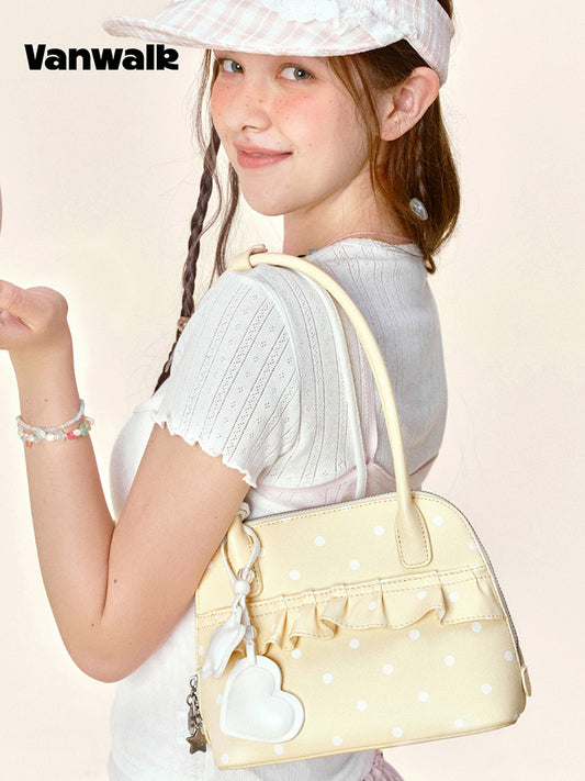 Vanwalk Gulugulu Ruffle Shell Shoulder Bag | Bag | Three Fleas