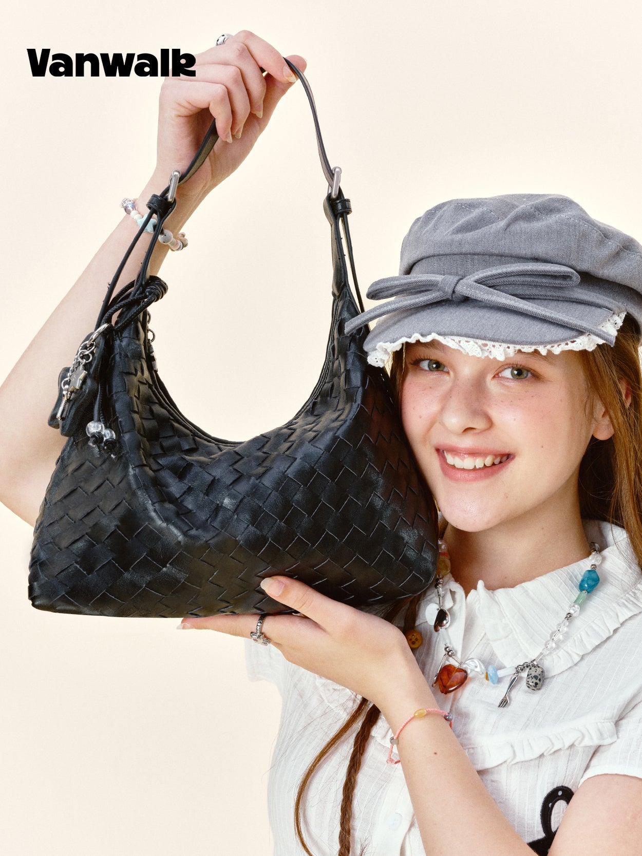 Vanwalk Minimal Woven Shoulder Bag