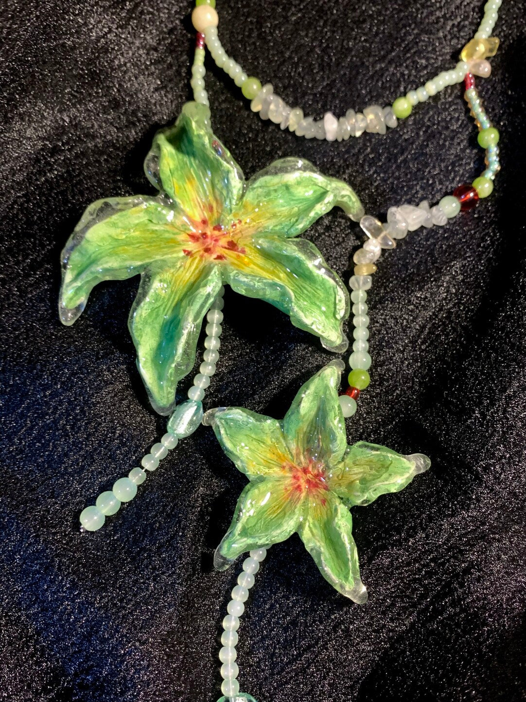 Verdant Lily Tassel Beaded Necklace