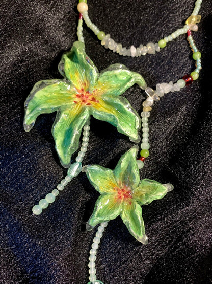 Verdant Lily Tassel Beaded Necklace