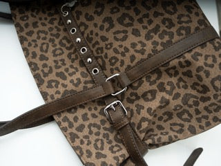 Vintage Buckle Strap Leather Shoulder Bag | Bag | Three Fleas