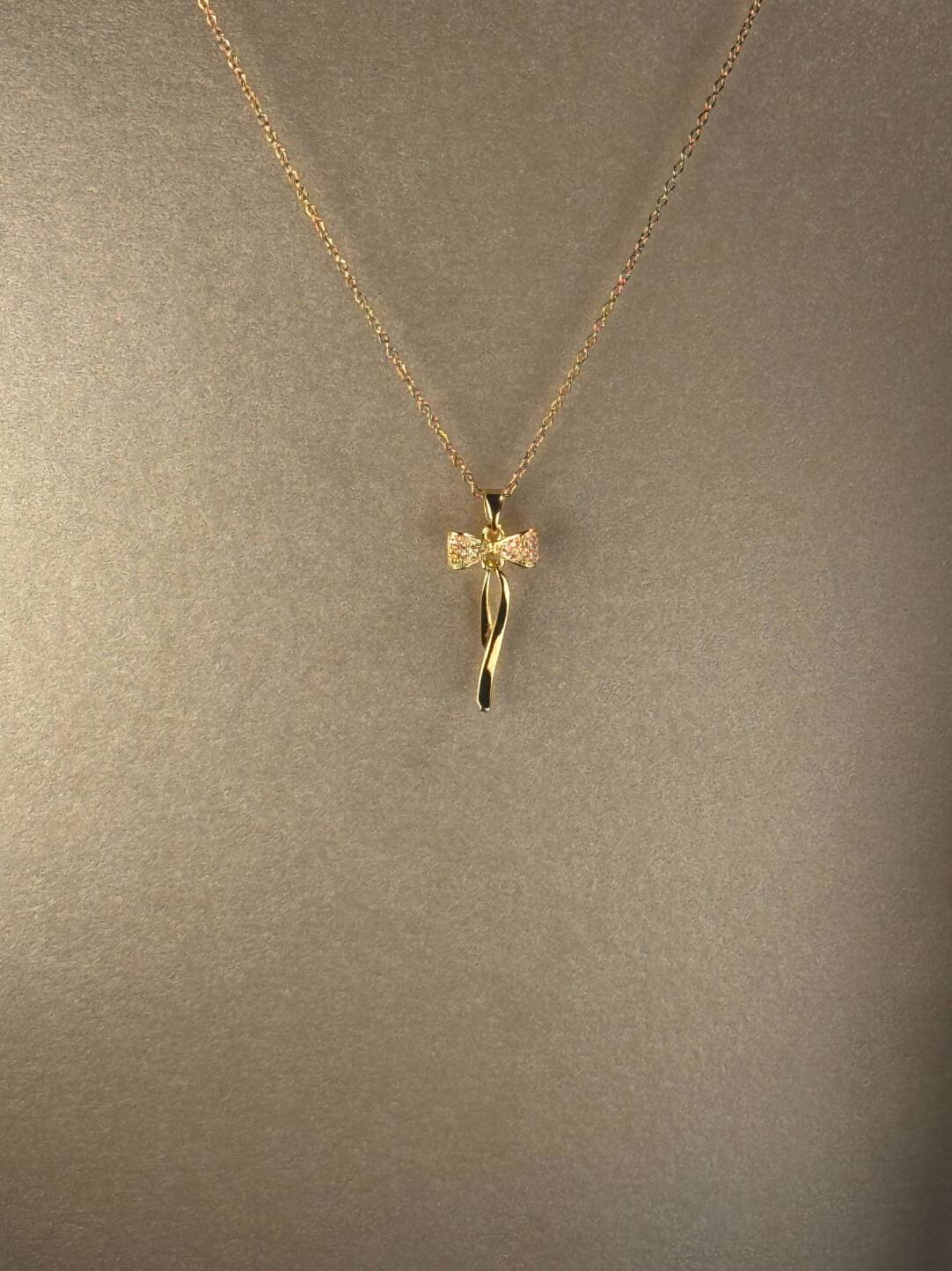 Vintage Golden Bow Necklace