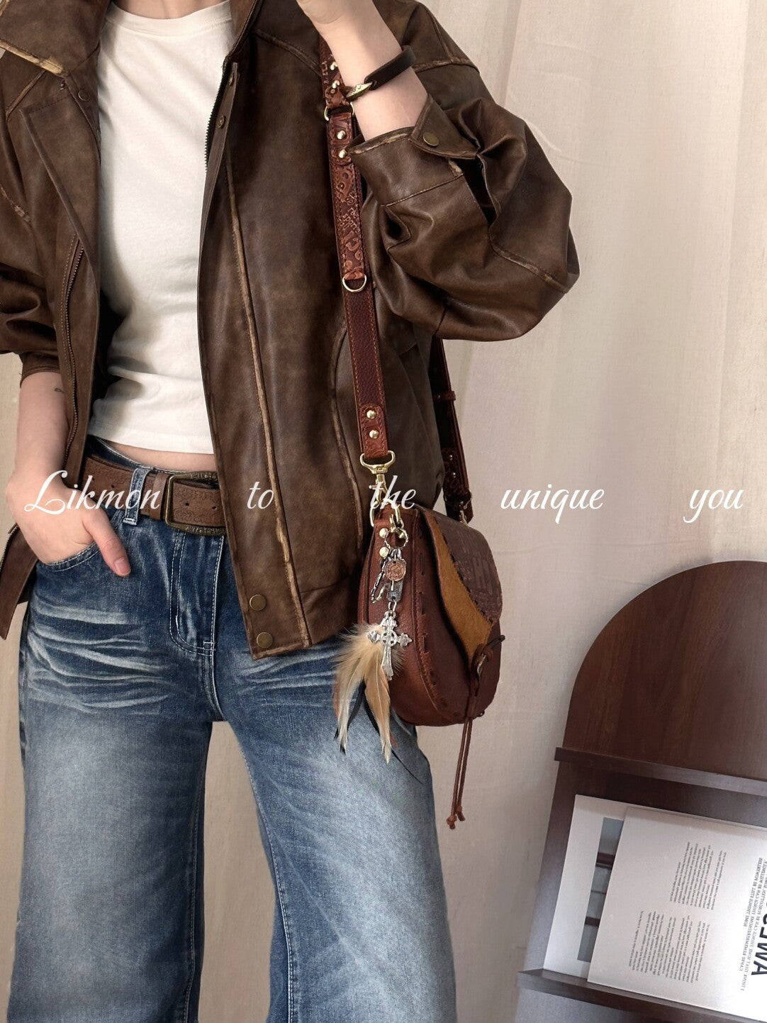 Vintage Western Feather Leather Crossbody Bag | Bag | Three Fleas