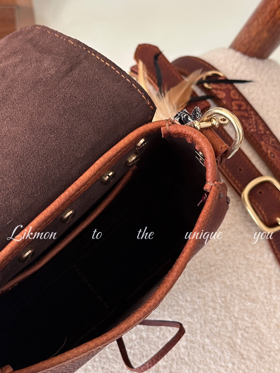 Vintage Western Feather Leather Crossbody Bag | Bag | Three Fleas