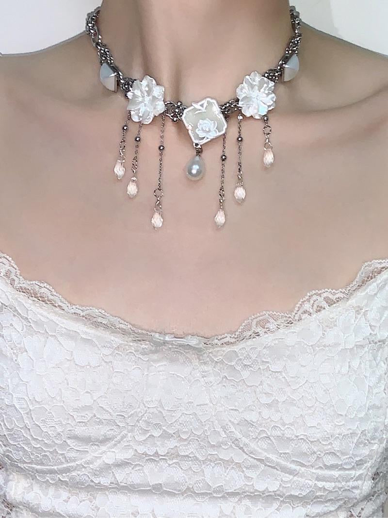 White Flower Tassel Choker Necklace