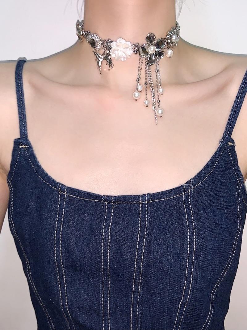 White Flower Tassel Choker Necklace