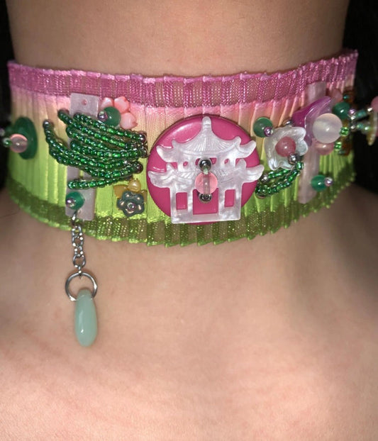 Chinoiserie Red Green Beaded Wide Choker