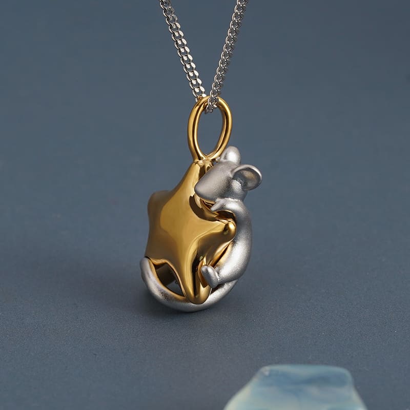 Flying to the starJewelry - Three Fleas