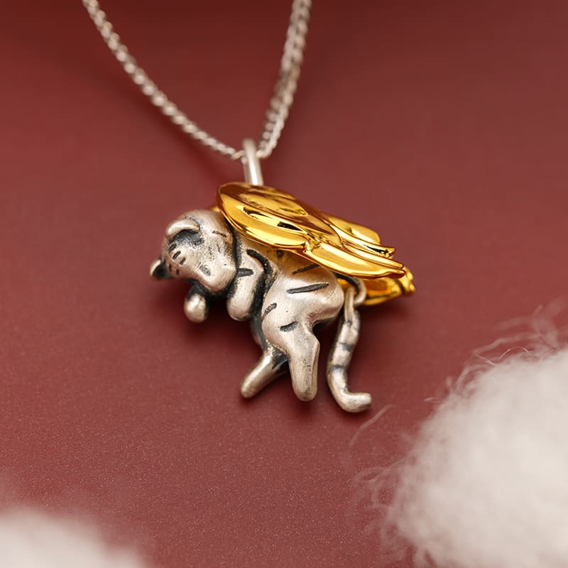 Dreaming tigerJewelry - Three Fleas