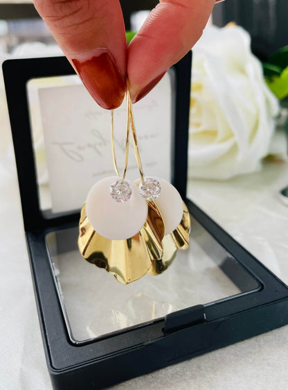「Lady Moon」Shell-shaped EarringJewelry - Three Fleas